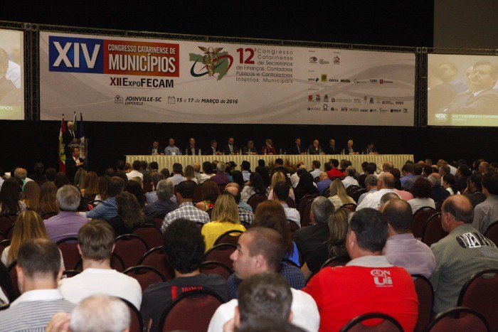 You are currently viewing Inicia XIV Congresso Catarinense de Municípios