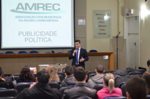 Read more about the article Comunicação Institucional em debate na AMREC