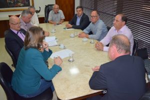 Read more about the article Prefeitos fazem blitz nos gabinetes dos deputados estaduais