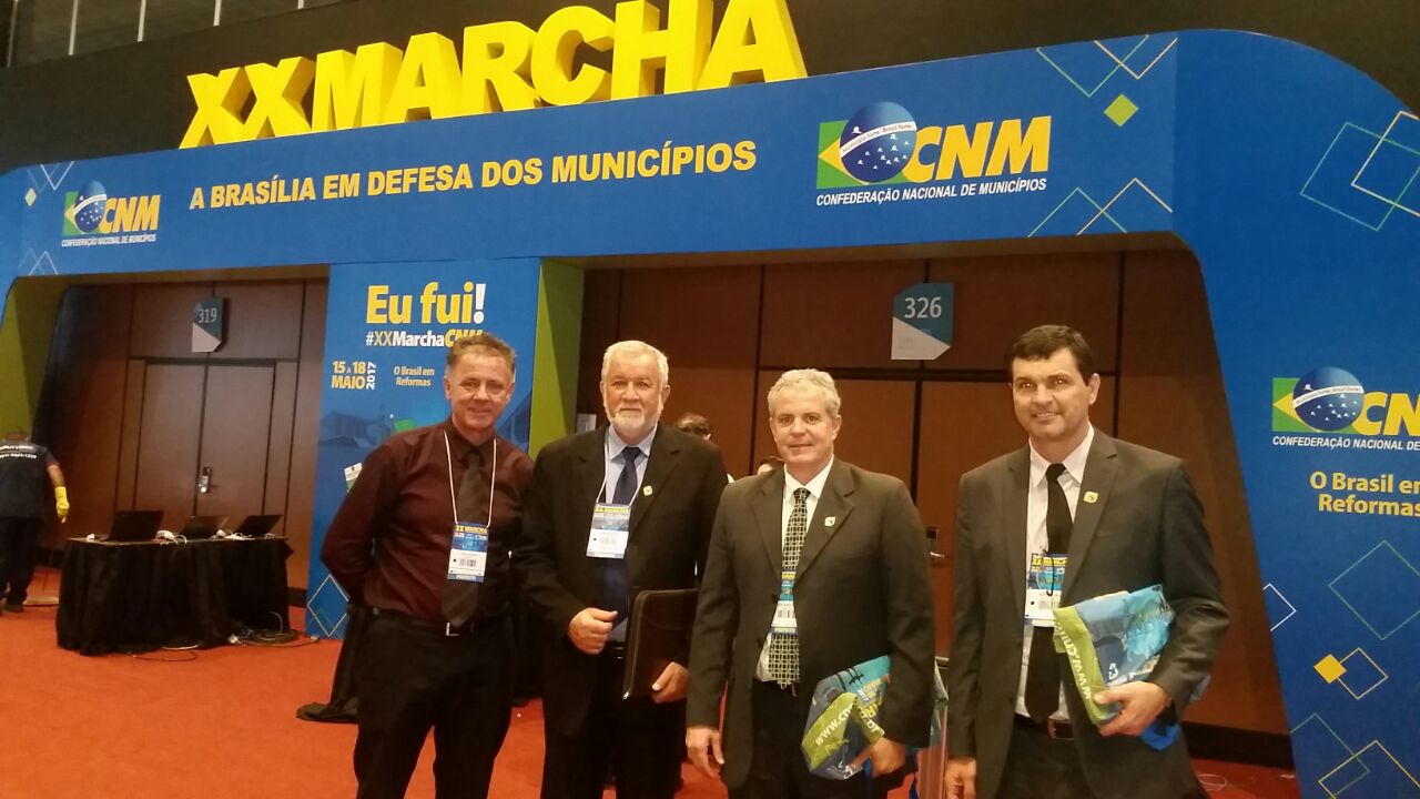 Read more about the article Prefeitos da AMREC participam da XX Marcha a Brasília