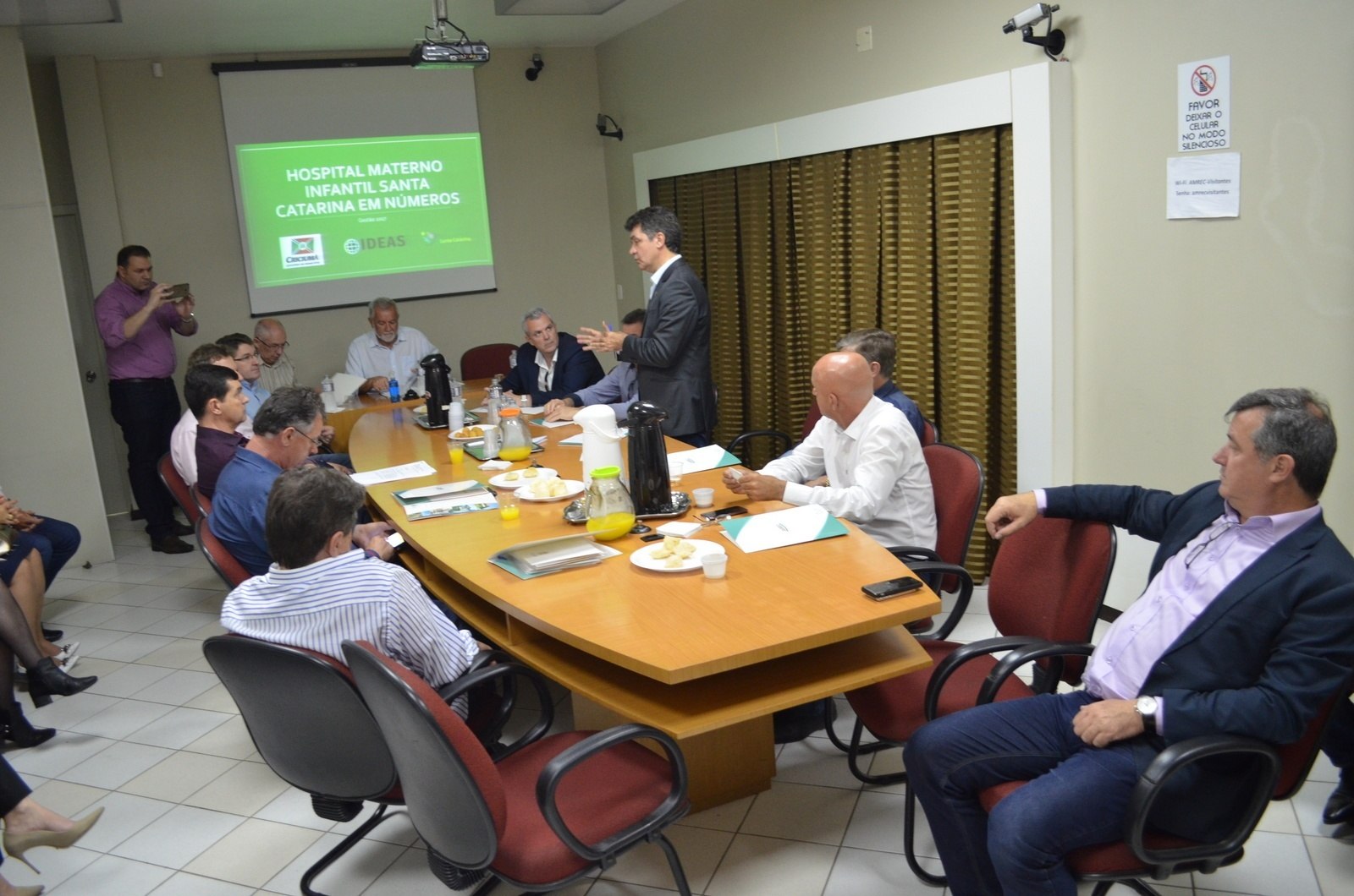 You are currently viewing Hospital Santa Catarina é pauta na reunião dos prefeitos