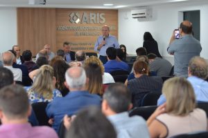 Read more about the article Prefeitos se reúnem com bancada catarinense em preparação a Marcha a Brasília