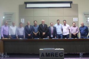 Read more about the article Prefeitos da AMREC participam da XXI Marcha a Brasília