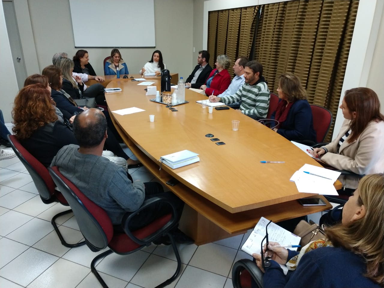 You are currently viewing Secretaria de Estado Romanna Remor participa da reunião do Colegiado