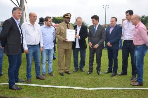 Read more about the article Prefeitos da AMREC prestam homenagem ao Tenente-Coronel Fraga