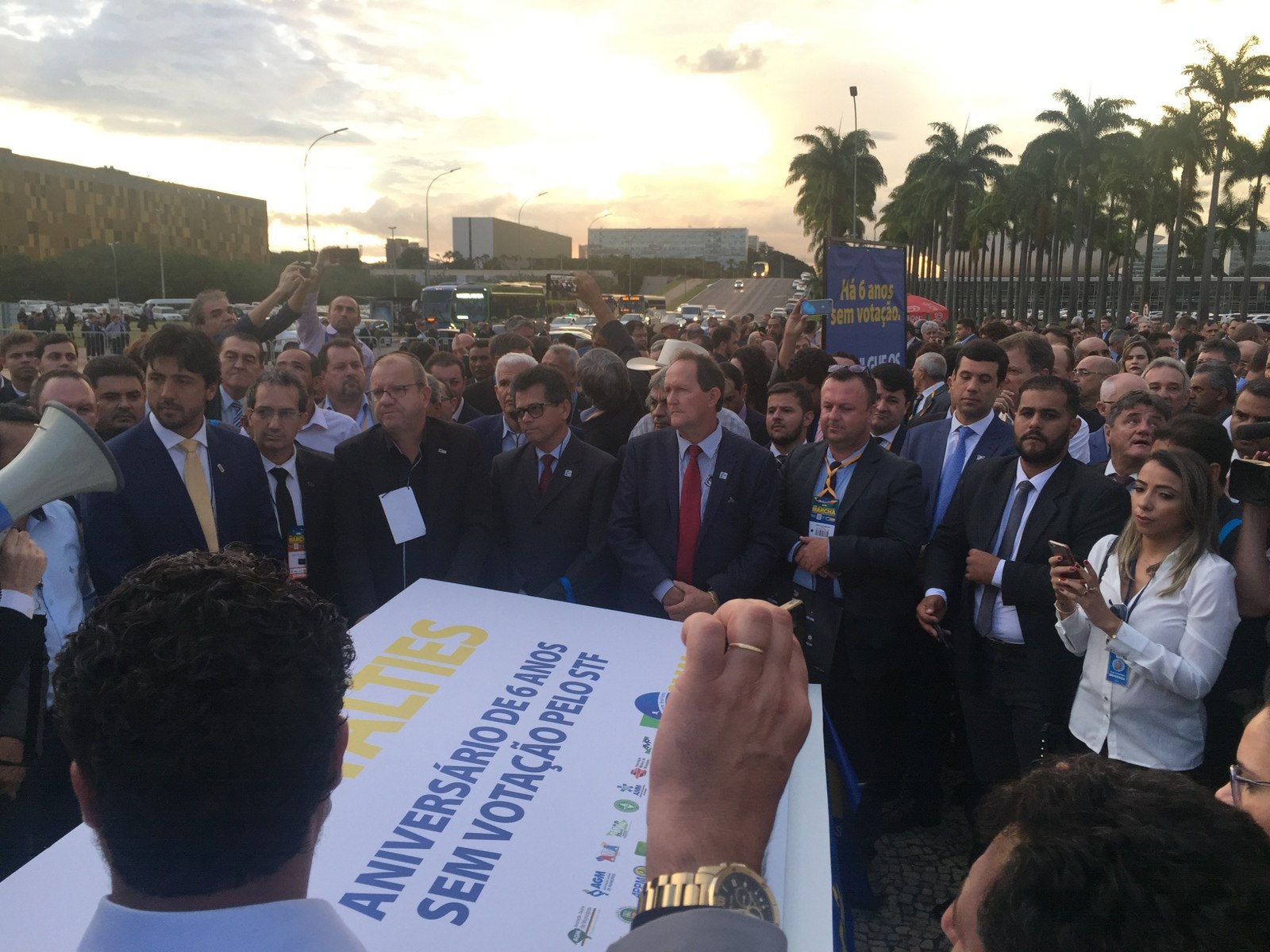 You are currently viewing Protesto pede votação dos royalties do Petróleo