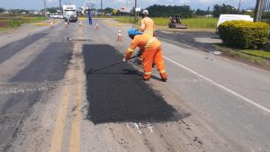 Read more about the article Projeto recuperar realiza operação tapa-buracos em Forquilhinha