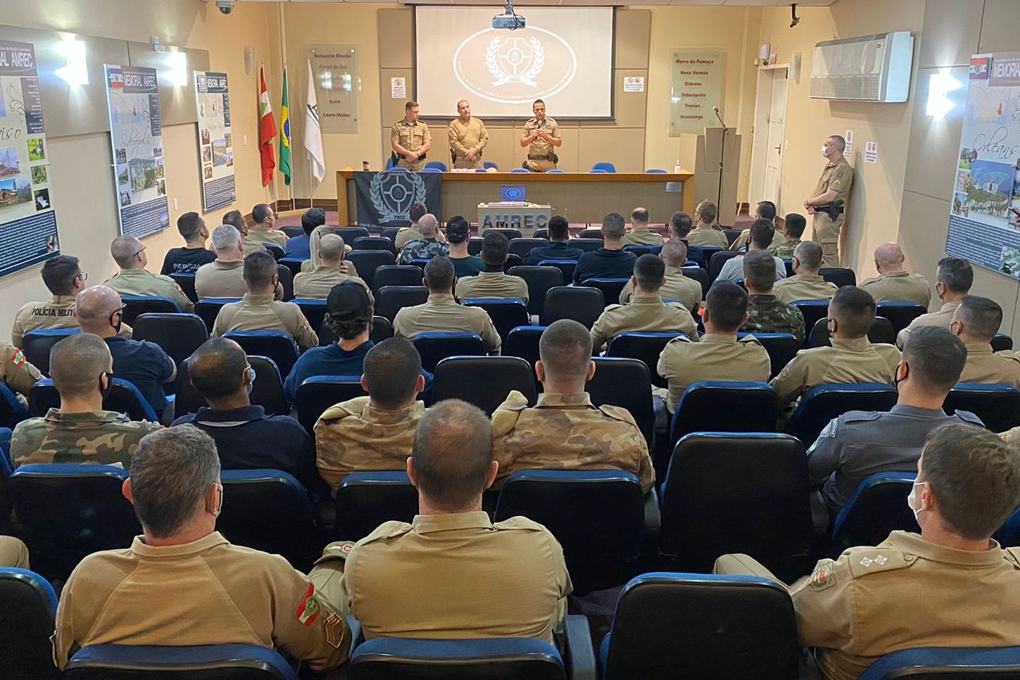 You are currently viewing Polícia Militar realiza Curso de Ações de Combate aos Crimes Violentos Contra o Patrimônio