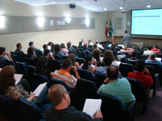 You are currently viewing AMREC sedia curso sobre sistema de fiscalização de obras