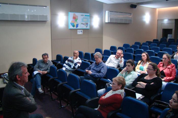 You are currently viewing Secretários de saúde da Amrec participam de reunião do Colegiado e do Cisamrec