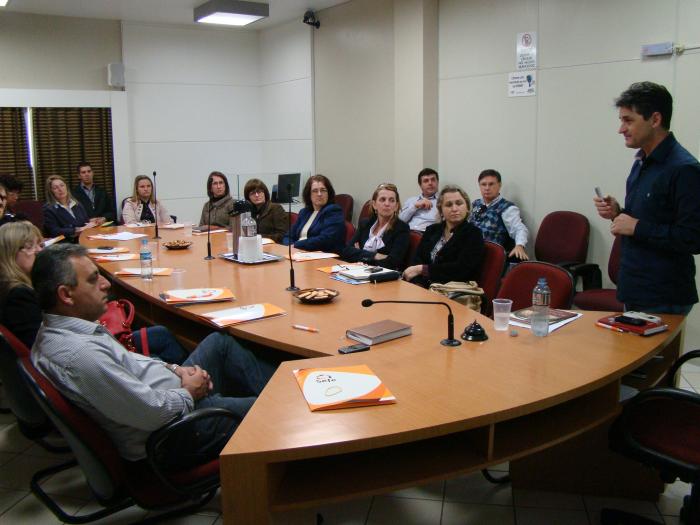 You are currently viewing Gestão por indicadores na promoção da qualidade educacional é tema de palestra na Amrec