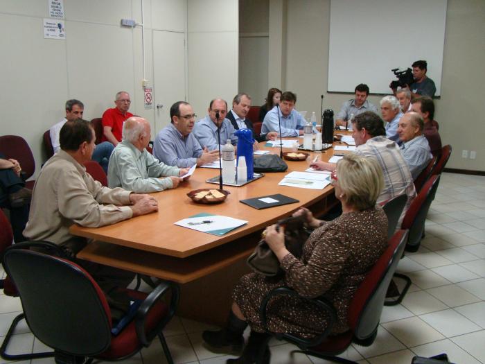 You are currently viewing Prefeitos da Amrec debatem viabilização da Casa de Saúde do Rio Maina