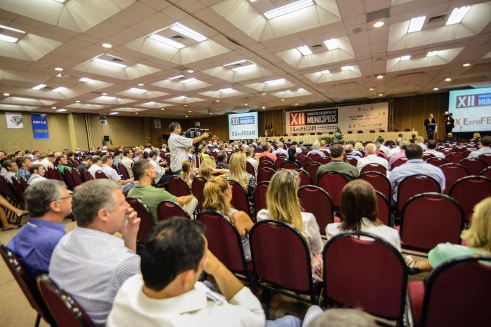 You are currently viewing Prefeitos da Amrec participam do XII Congresso Catarinense de Municípios