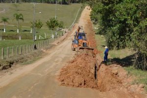 Read more about the article Samae de Cocal vai garantir 90% de abastecimento na área rural. Ampliação de rede vai beneficiar cerca de 60 famílias.