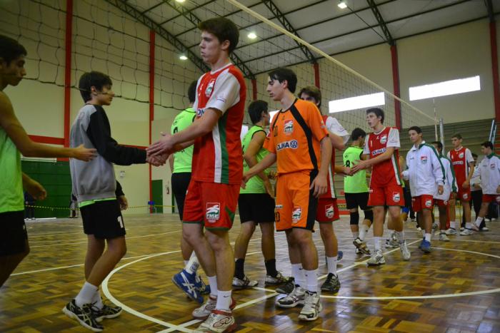 You are currently viewing Regional dos Joguinhos: Voleibol masculino vence palhoça e está na final