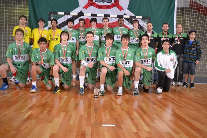 You are currently viewing Criciúma se sagra bicampeã de handebol na etapa regional dos Joguinhos Abertos