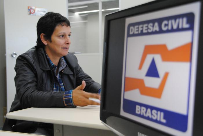 You are currently viewing Ângela Mello ministrará palestra para coordenadores regionais de Defesa Civil