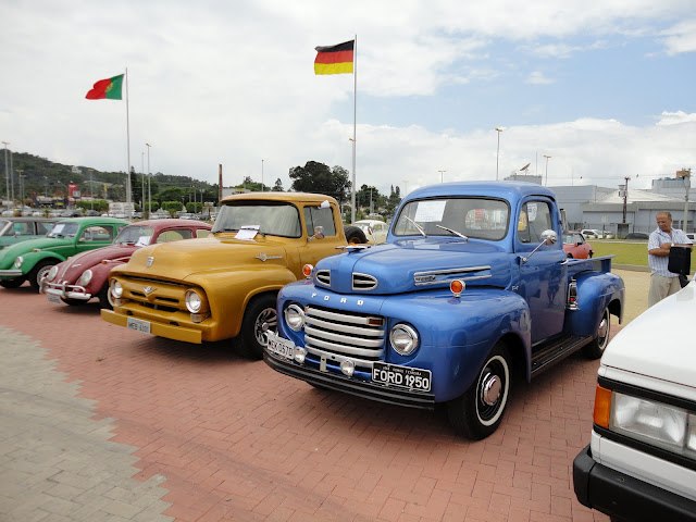 You are currently viewing Carros antigos movimentam Parque para divulgar encontro que ocorre em novembro