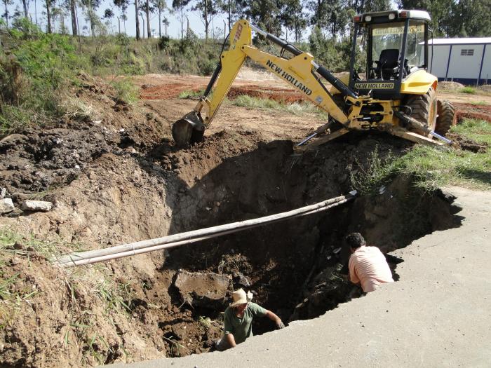 You are currently viewing Içara: estradas gerais não pavimentadas recebem patrolamento e revestimento em saibro