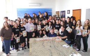 Read more about the article Alunos do projeto "Ensino Médio Inovador" são recebidos pelo prefeito Gentil da Luz