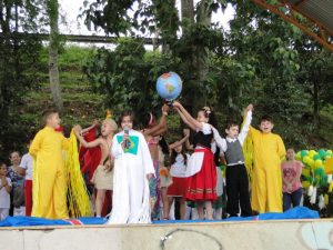 Read more about the article Encontro de fanfarras, musicas e dança marcaram a abertura da semana da Pátria em Içara