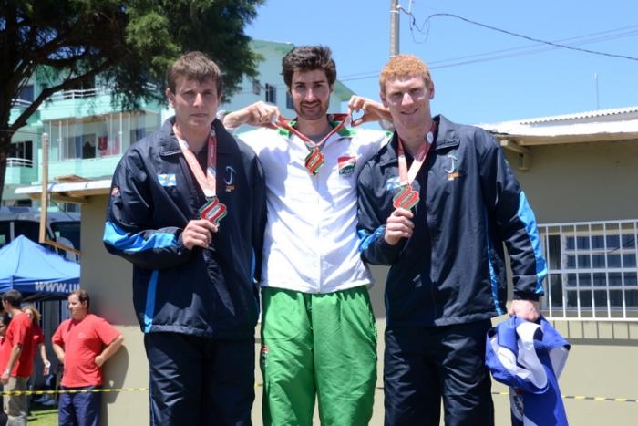 You are currently viewing Criciúma conquista ouro e bronze no atletismo