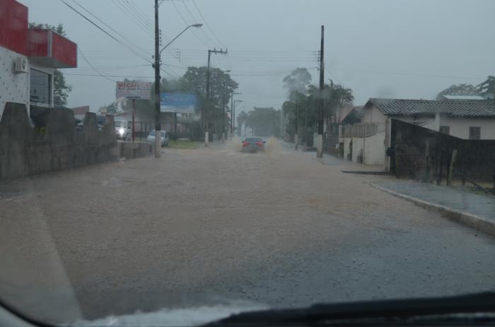 You are currently viewing Chuva deixa Nova Veneza em alerta