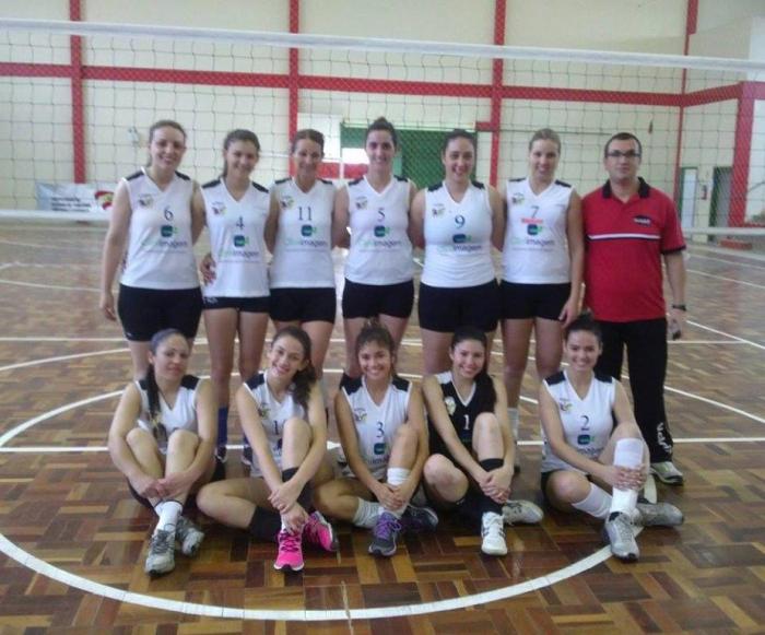 You are currently viewing Cocal do Sul segue firme no Voleibol do Regional do JASC