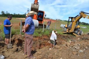 Read more about the article Prefeitura inicia obra que irá evitar alagamento na Av. Valdemar Kleinubing