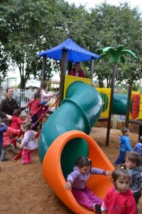 Read more about the article Parques infantis são instalados nas escolas municipais