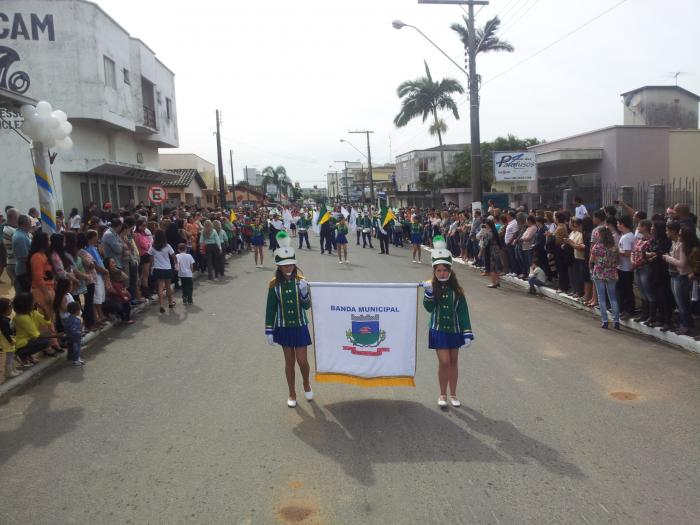 Read more about the article Morro da Fumaça realiza Desfile Cívico de 7 de setembro