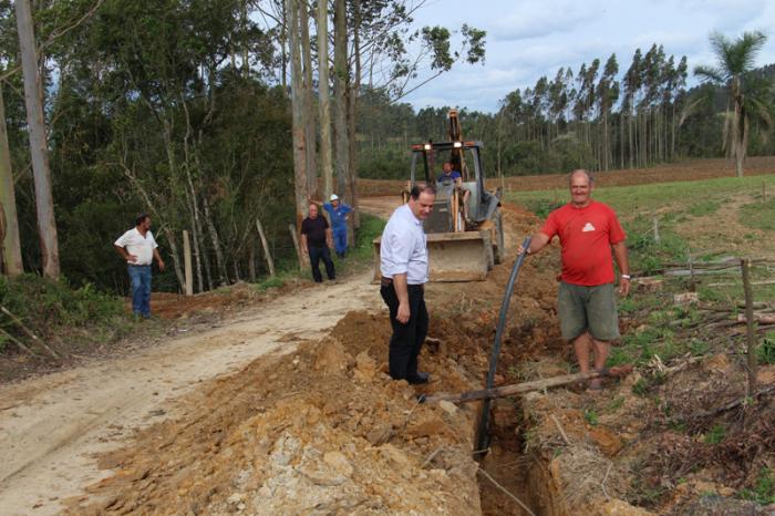 Read more about the article Governo do Município conclui implantação da rede de água para moradores de Amaral I