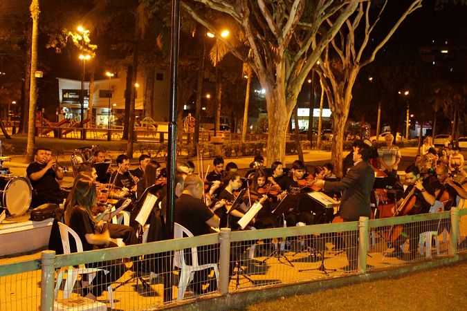 You are currently viewing Evento na Praça do Congresso abre comemorações de Natal em Criciúma