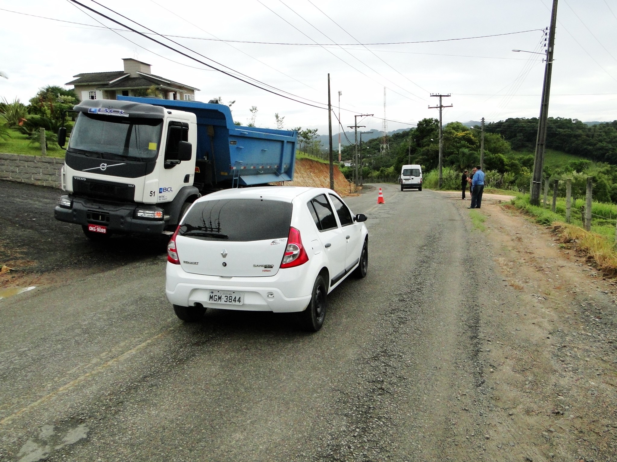 Read more about the article Asfalto na Avenida Marcos Costa começará a ser removido nesta quinta