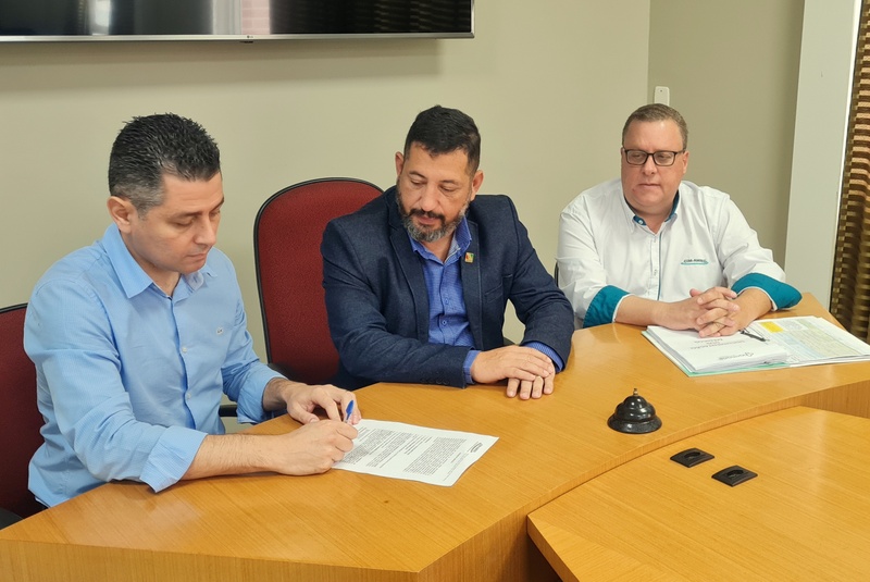 Read more about the article Instituto Harmone assina contrato com o CIM-AMREC para administrar o Sarasul